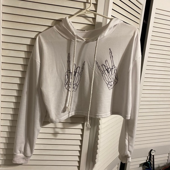 🤘🏼 Rocker hands crop 🤘🏼 - Picture 3 of 3